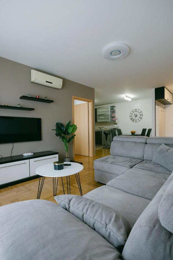 Ladenta Apartman*** Zagreb Eksteriør bilde